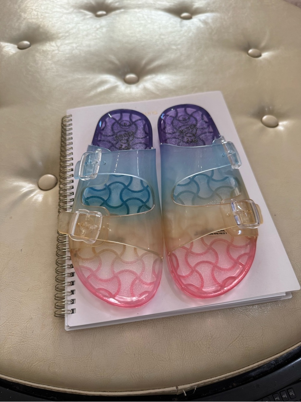 Art Class Slides Girls Sz 4